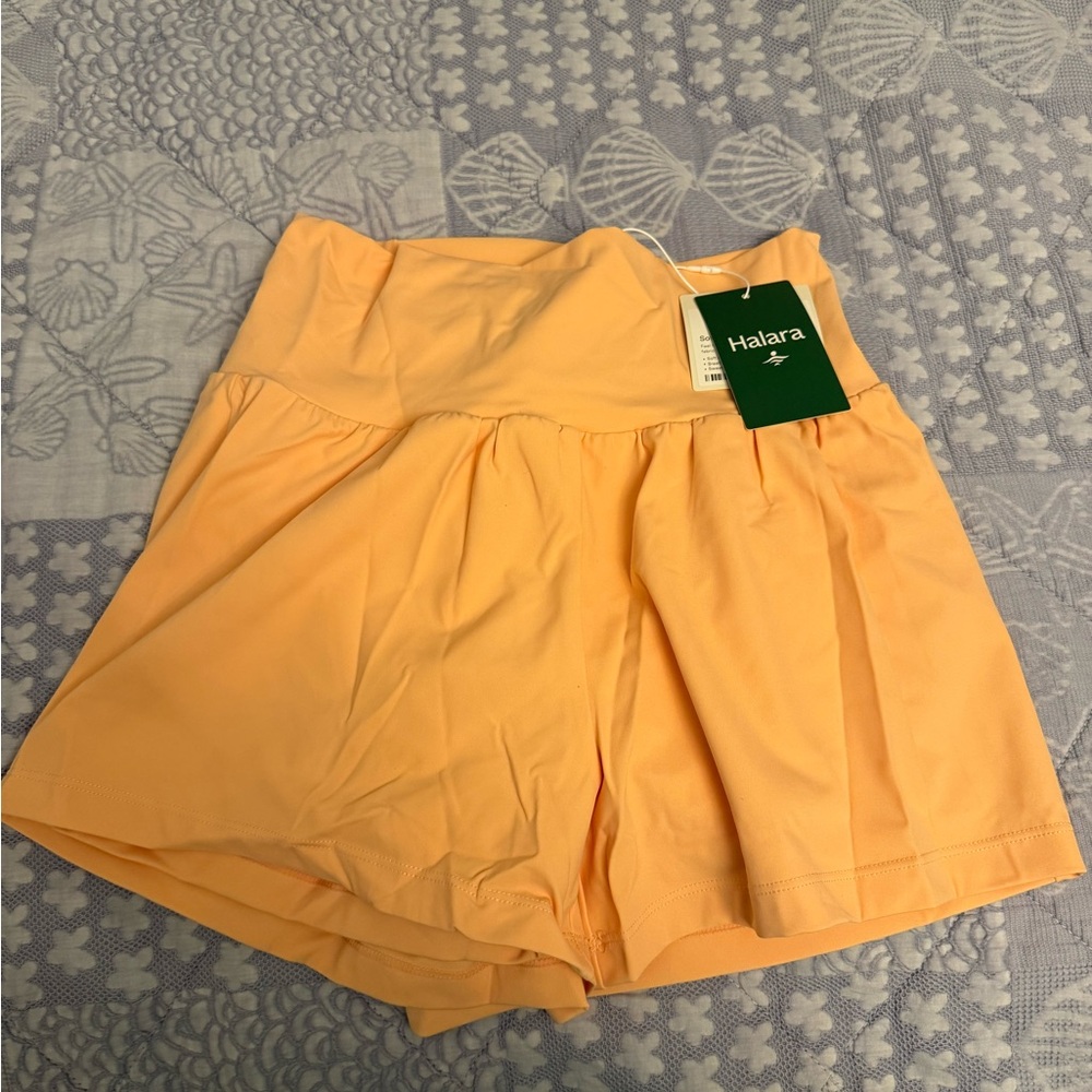 Halara Women's Peach Shorts